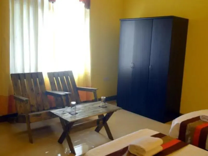Varuvaa Boutique