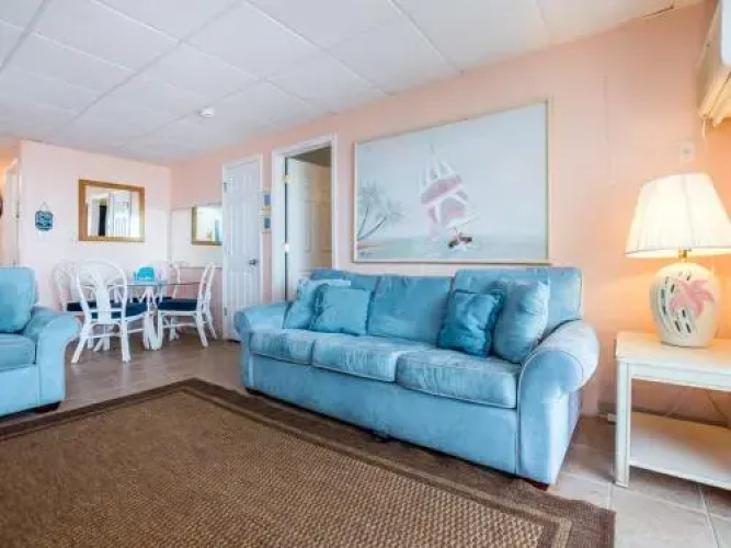 46th St Windjammer 307 1Br Condo