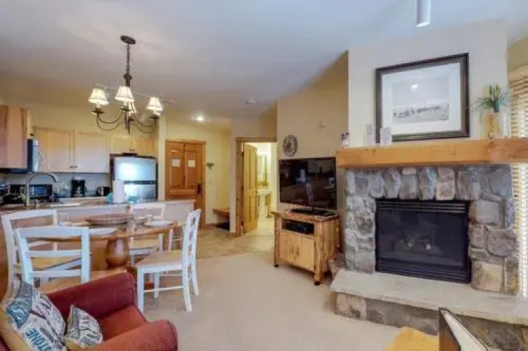 8481_dakota_lodge