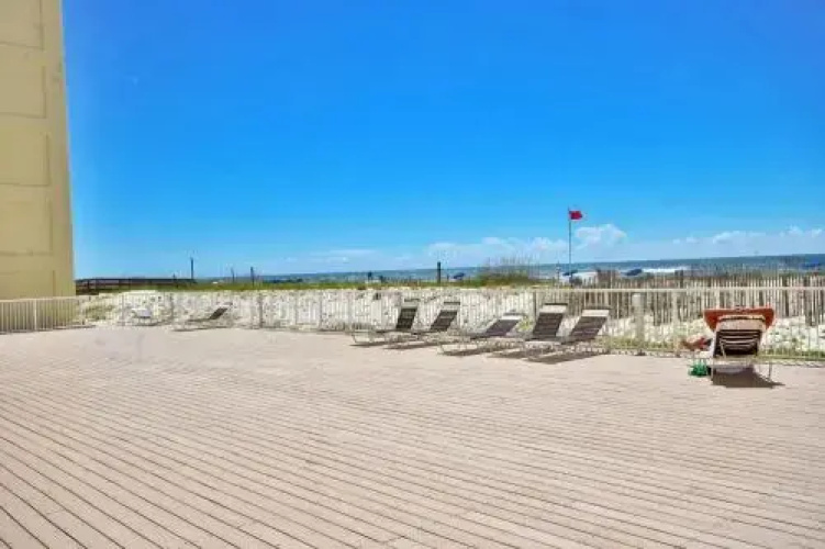 Boardwalk 386