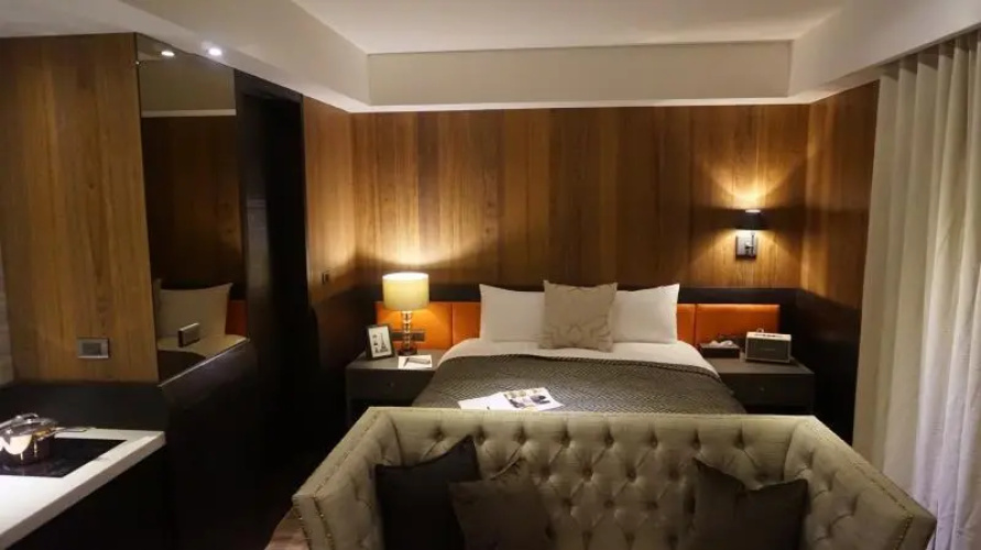 Le Charm Suite
