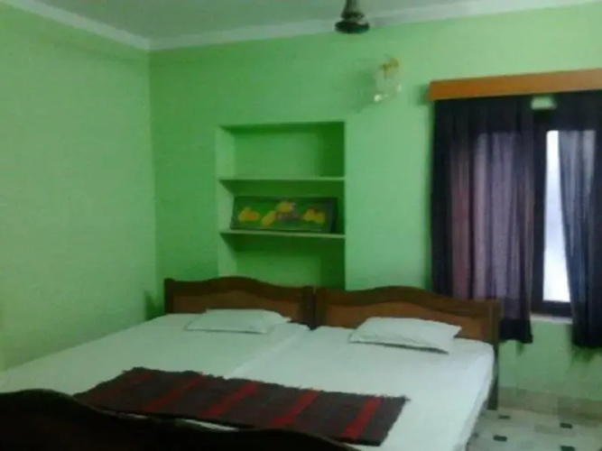 Hotel Raj Palace