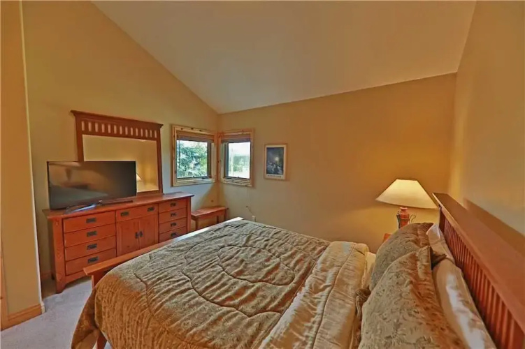 Spruce Ridge 706D - 3 Br Home