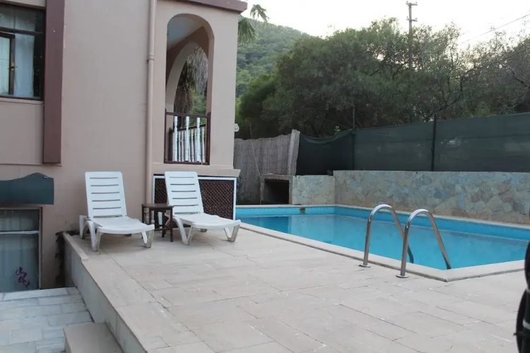 Pisilis Hotel