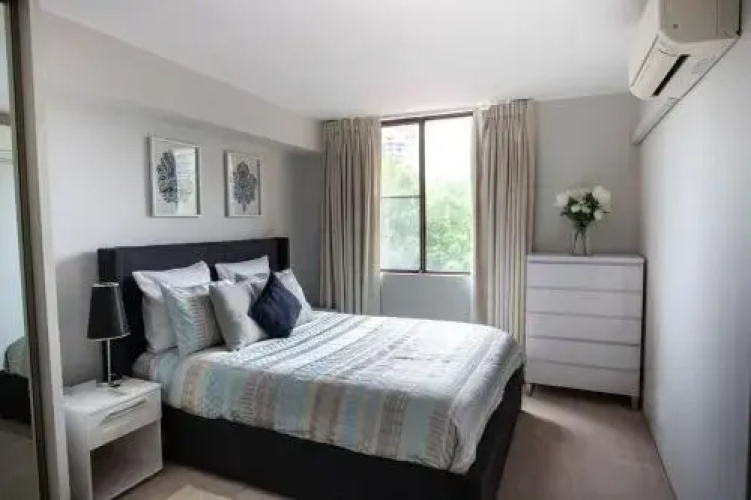 Potts Point Gem