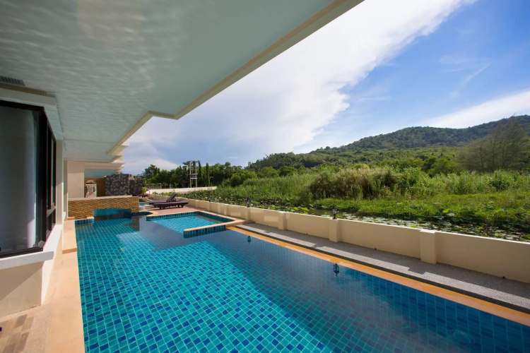 The Lago 45