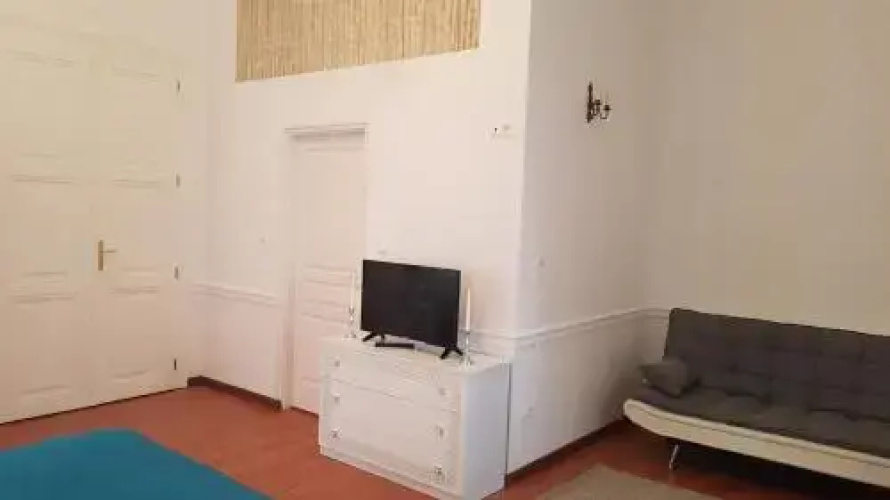 Ékszerdoboz A Budai Vár Alatt