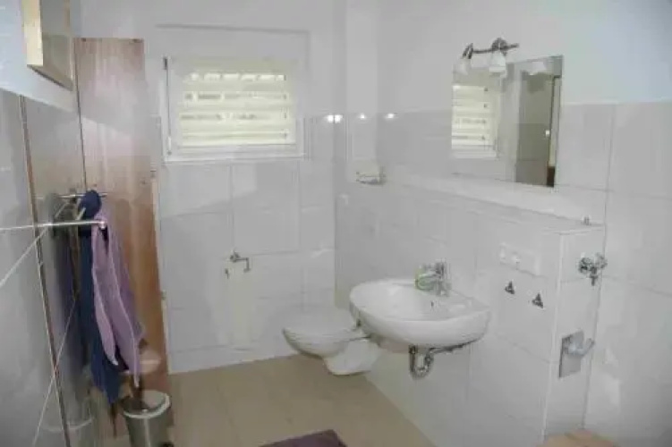 Ferienwohnung Rheingeschaut