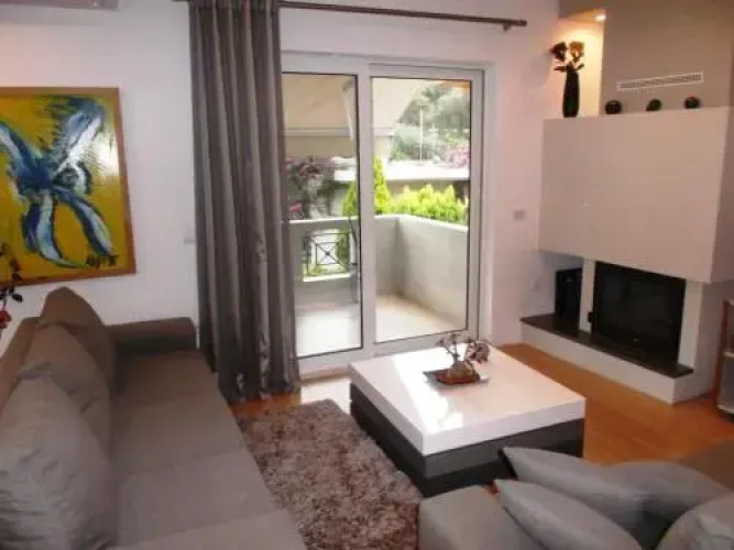 Vanessa House