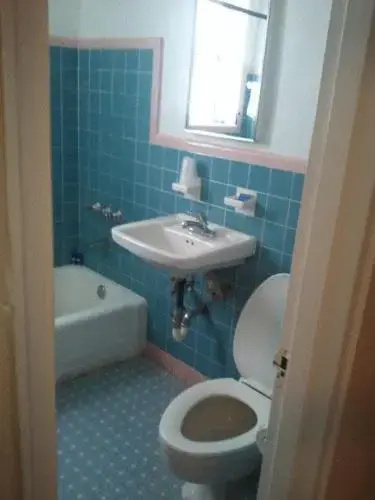 Collins Avenue Hostel