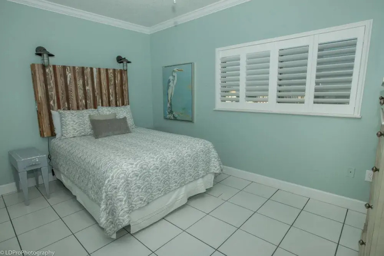 Oceania 703 3 Bedroom Condo by RedAwning
