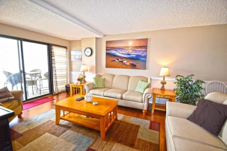 Silver Moon 403 2 Br condo by RedAwning