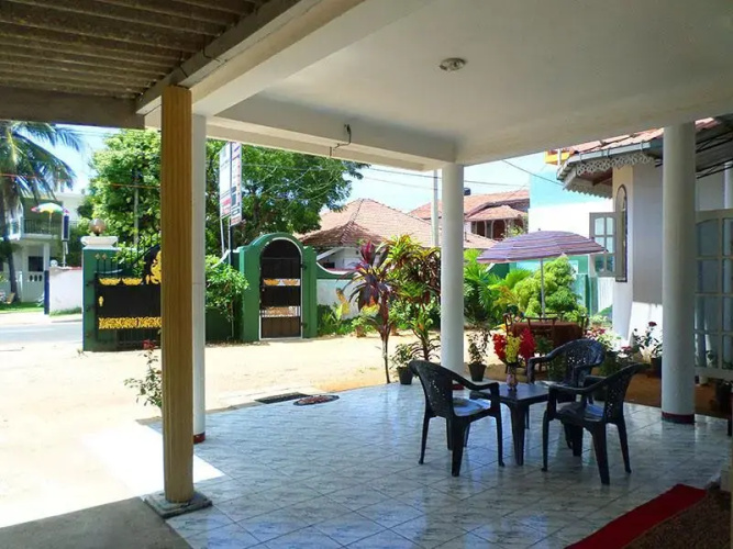Lion Inn Guest House