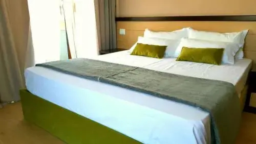 6 Milje Hotel