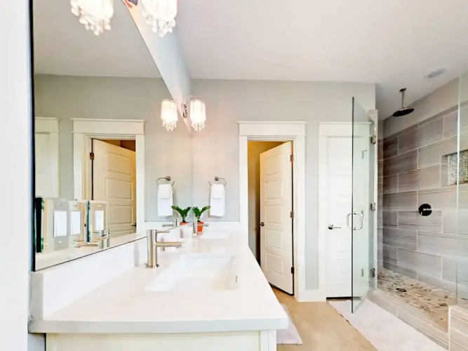 Eastside Escape - 4 Br Home