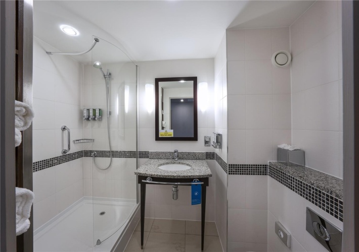Hampton by Hilton Liverpool/John Lennon Airport photo 11
