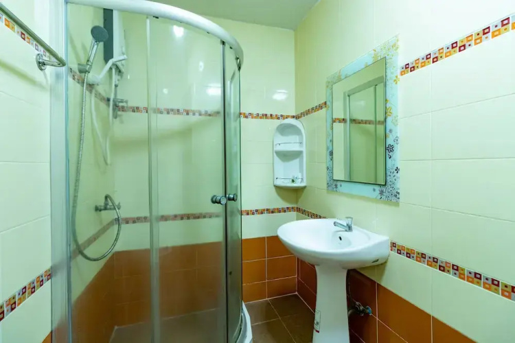 Tonrak Apartment