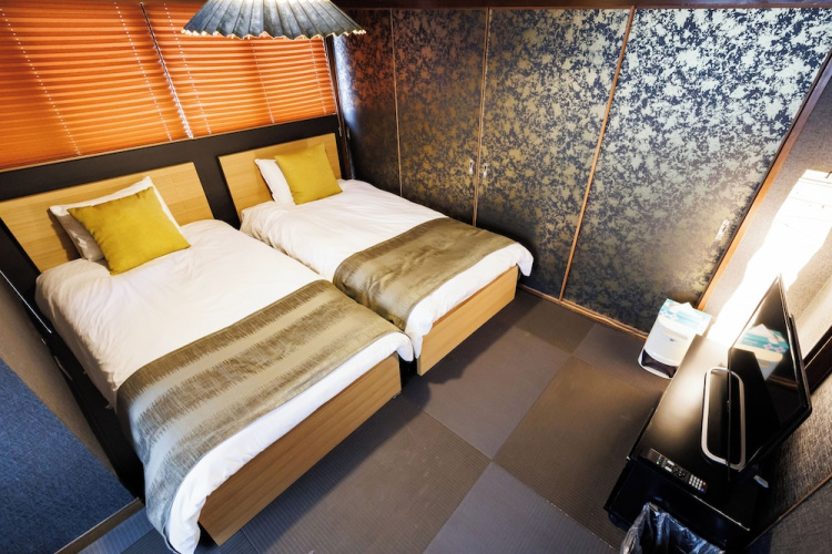 R-Guest Residence Tsurumibashi