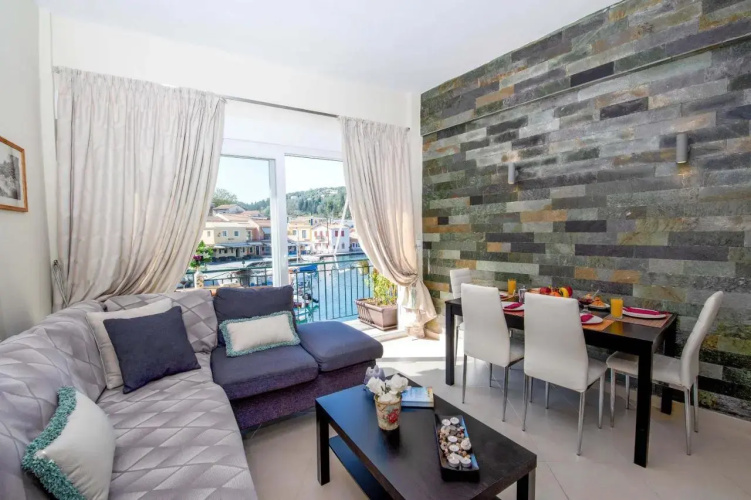 Loggos Panoramic Views Electra by Konnect