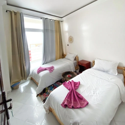 Standard Twin room with sea view