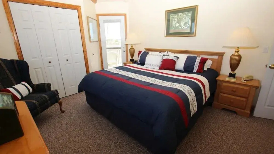 Captain's Cabin - 7 Br Home
