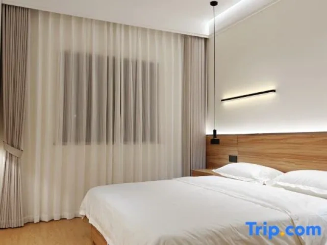 Deluxe Double room with garden view