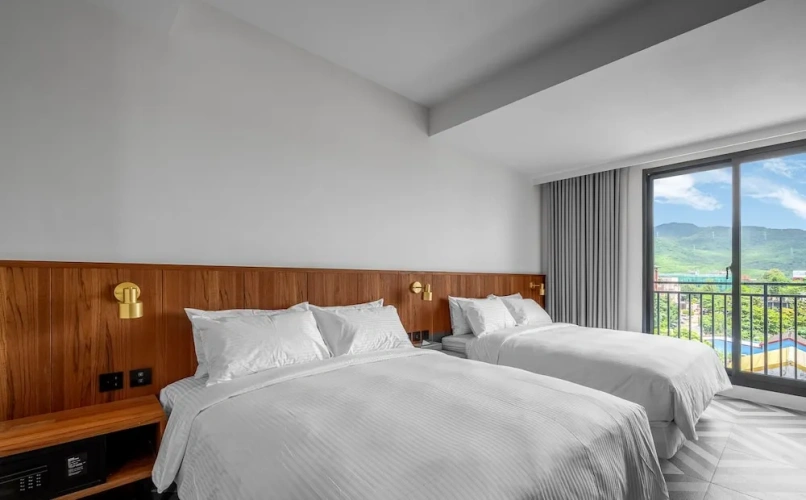 Superior Quadruple room