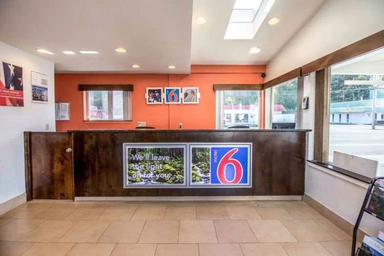 Motel 6 Astoria, OR