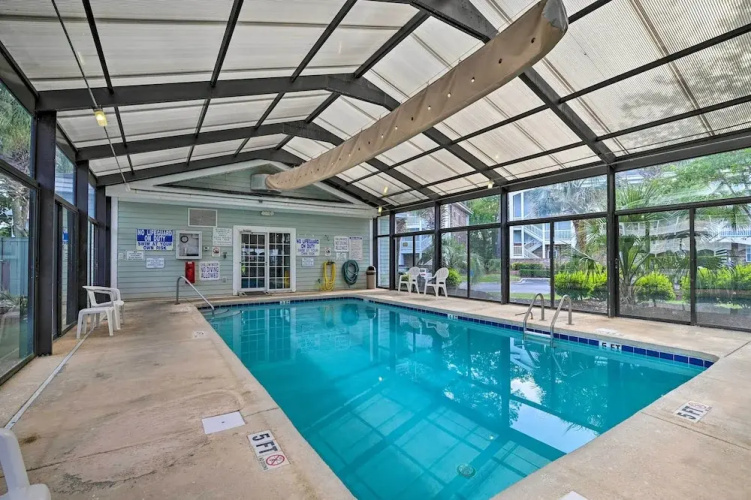 Inviting Myrtle Beach Condo w/ Pool Access!