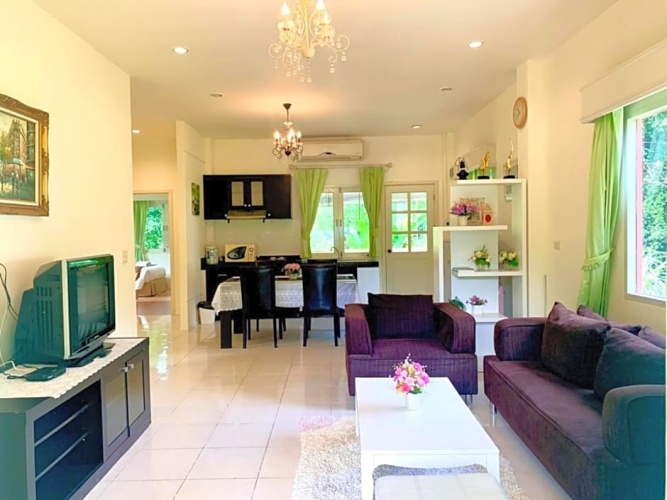 2 Bedrooms Villa