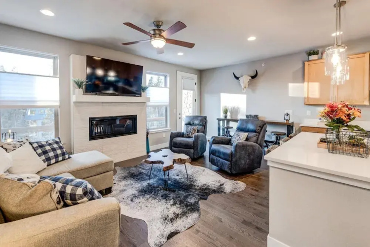Rendezvous Luxury Chalets by Winter Park Escapes