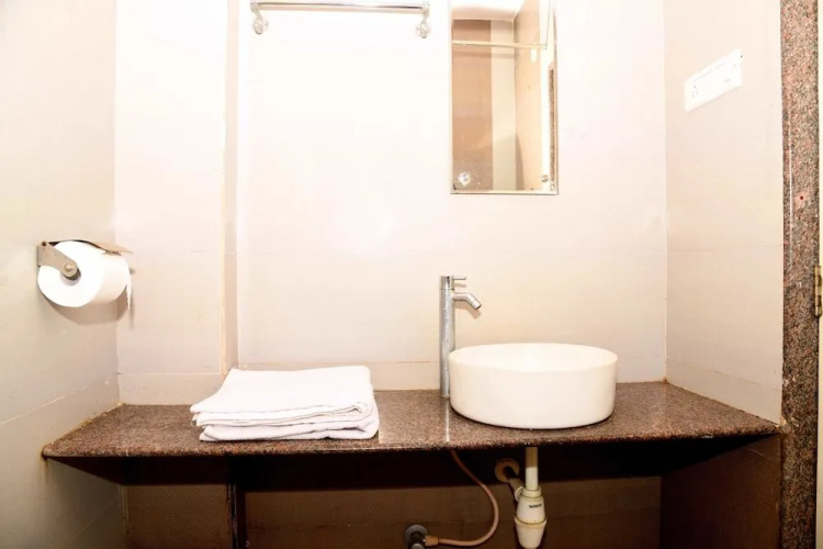 Hotel Kamat Plus
