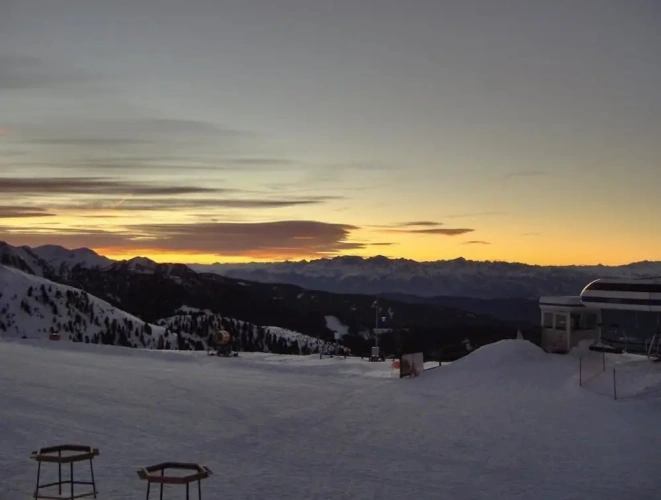 Standard Double room with balcony and with mountain view