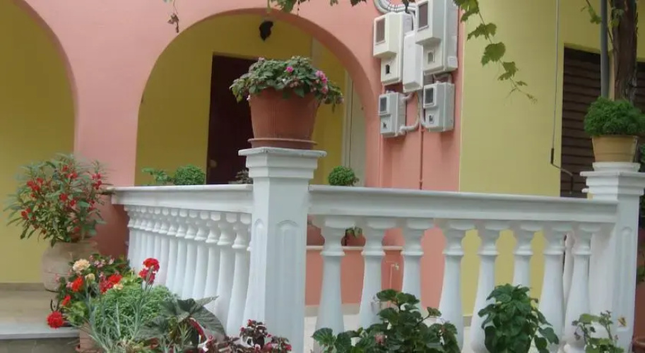 Nikolaou Thomas House