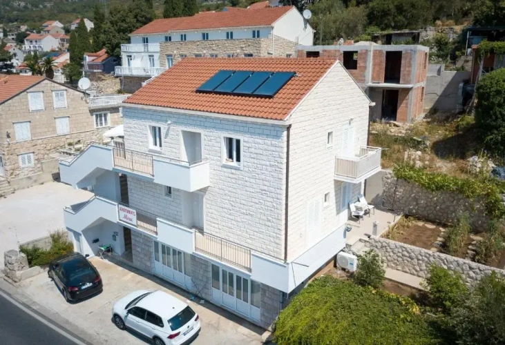 1 Bedroom Apartment with balcony and with sea view