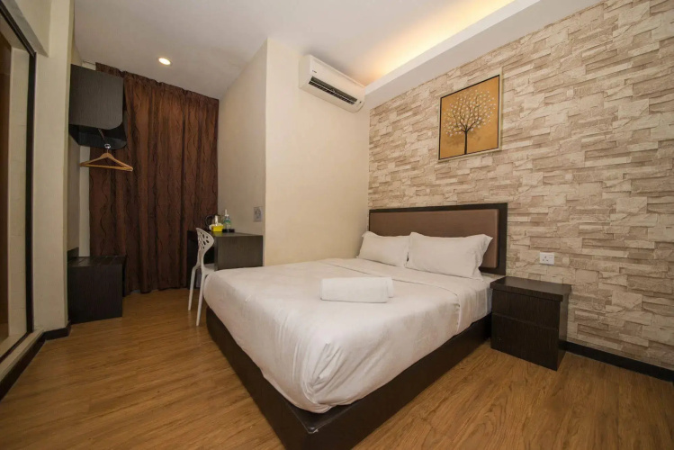 OYO 1214 Oro Hotel