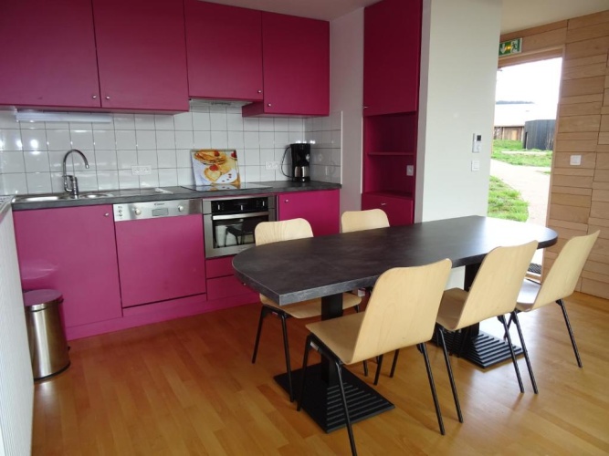 2 Bedrooms Cottage