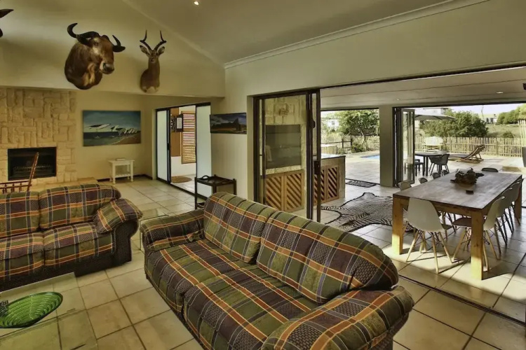 Bailee's Place Langebaan 6-sleeper
