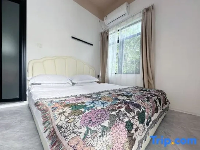 Standard Double room with balcony and with view