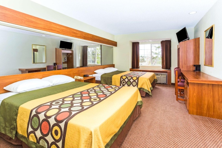 Standard Quadruple room