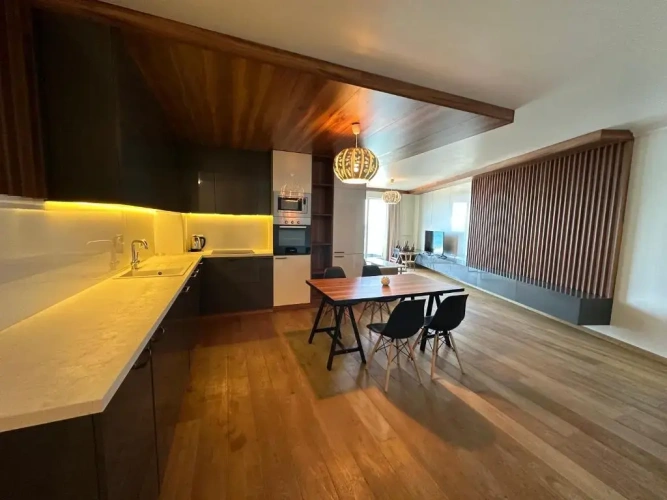 Apartment with sea view