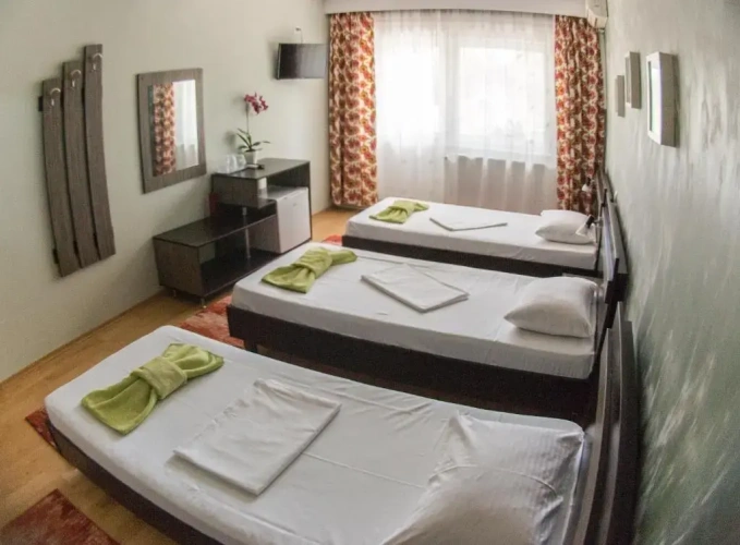 Standard Triple room with balcony