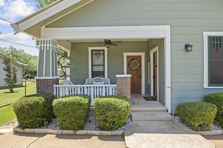 3 Bedrooms Cottage