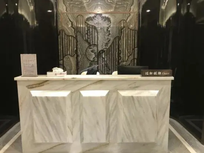 Relex Hotel