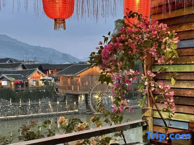 Zaishui Yifang Motel