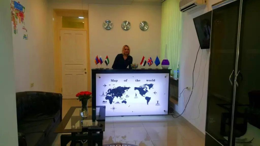 Globus hostel &Tours