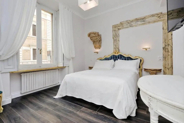 Luxury Rooms