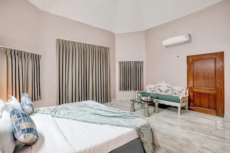 Deluxe Villa
