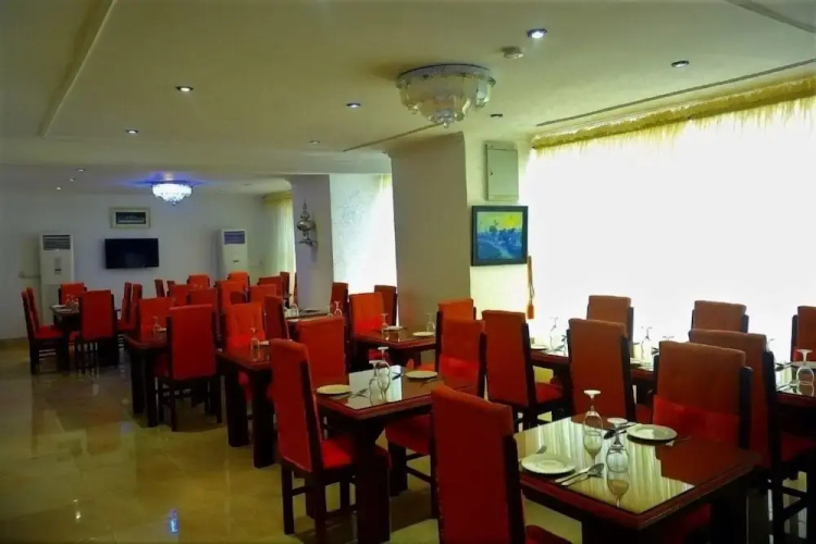 Springpark Yaad Hotel