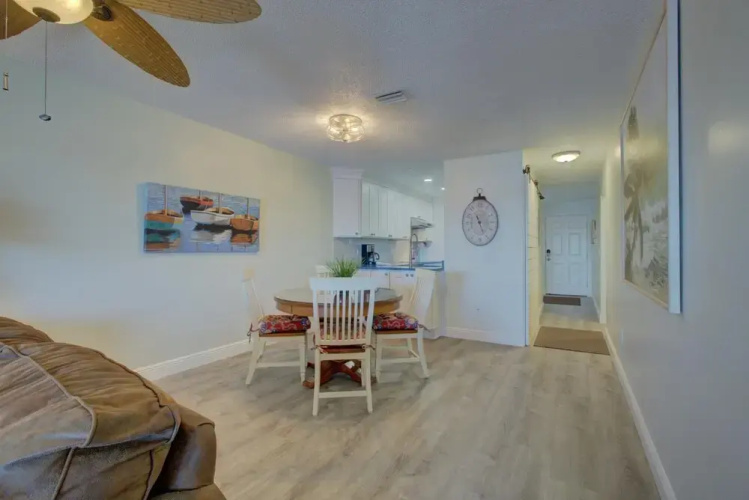Anna Maria Island Beach Palms 5B
